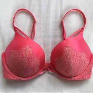 Victoria’s Secret Bombshell Plunge Bra
